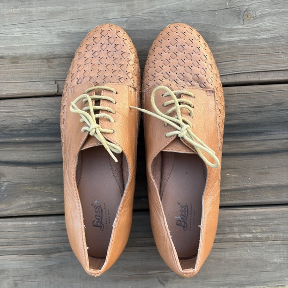 Bass | Leather Woven Lace Up Platforms - Picture 6 of 16